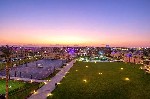 Večerní pohled na resort 
