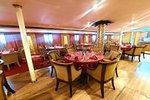 Restaurace na lodi