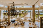 Lobby bar a piano lounge