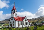 V kostele ve Sandavagur se na ostrovech konají svatby i křtiny