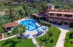Hotel s bazénem