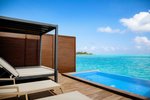 Overwater suita privátní bazén