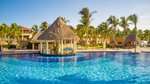 Swim-Up Bar