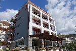 Černá Hora, Pobřeží, Petrovac na Moru - Petrovac - pohled na hotel