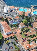 Celkový pohled na oba spřízněné hotely