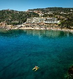 Moře a okolí hotelu