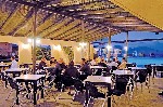 Restaurace u bazénu
