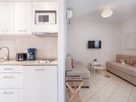 Apartmán - 1. ložnice - kuchyňský kout s obývací částí