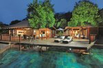 Hillside vila