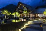 Noční pohled na resort