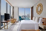 Apartmá St.Regis - výhled na dubajský vodní kanál