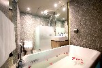 Pokoj Deluxe, koupelna