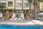 Bazén u Swim Up pokojů
