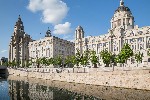Původně byla Royal Liver Building centrem pojišťovny, dnes tvoří jednu ze tří hlavních budov oblasti