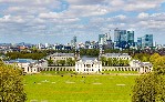 Pohled na námořní muzeum v Greenwich