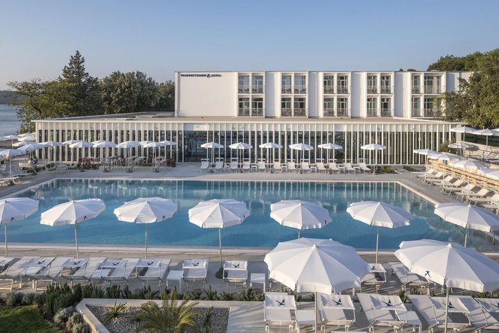 Hotel s bazénem