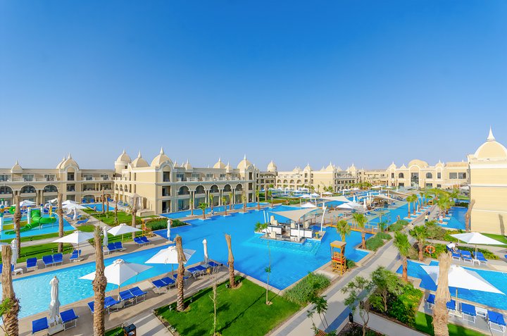 Resort s bazény