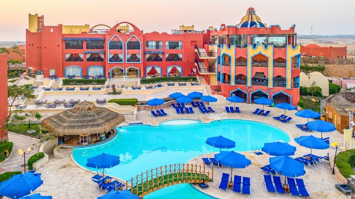 Hotel s bazénem
