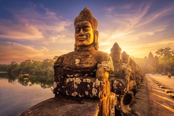 Phnom Penh + Siem Reap (Agkor Wat) + Novotel Sihanoukville