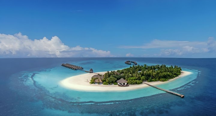 Angaga Island Resort & Spa – fotka 1