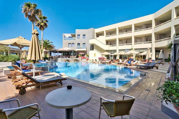 Hotel s bazénem
