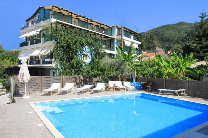 Hotel s bazénem