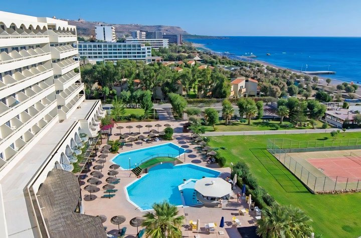 Hotel s bazénem