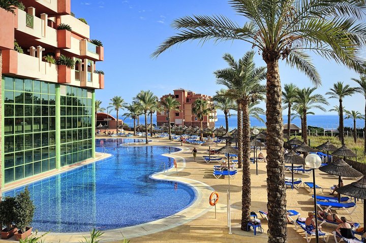 Hotel s bazénem