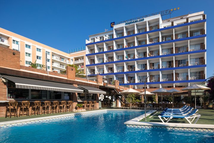 Hotel s bazénem