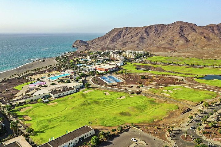 Pohled na hotel z dronu