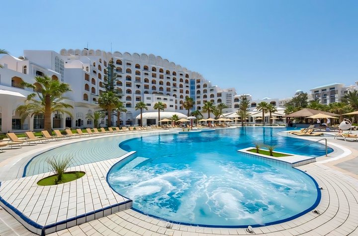 Hotel s bazénem
