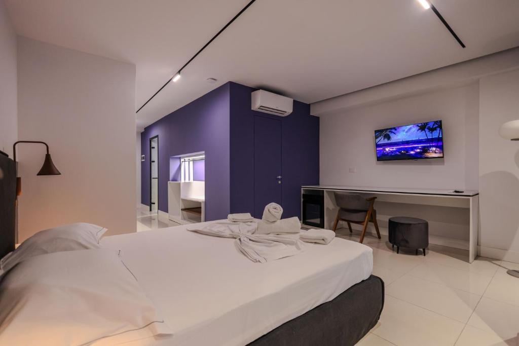 Grandstay Studios