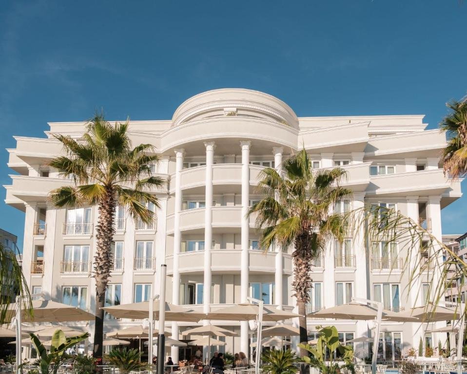 Hotel Palace