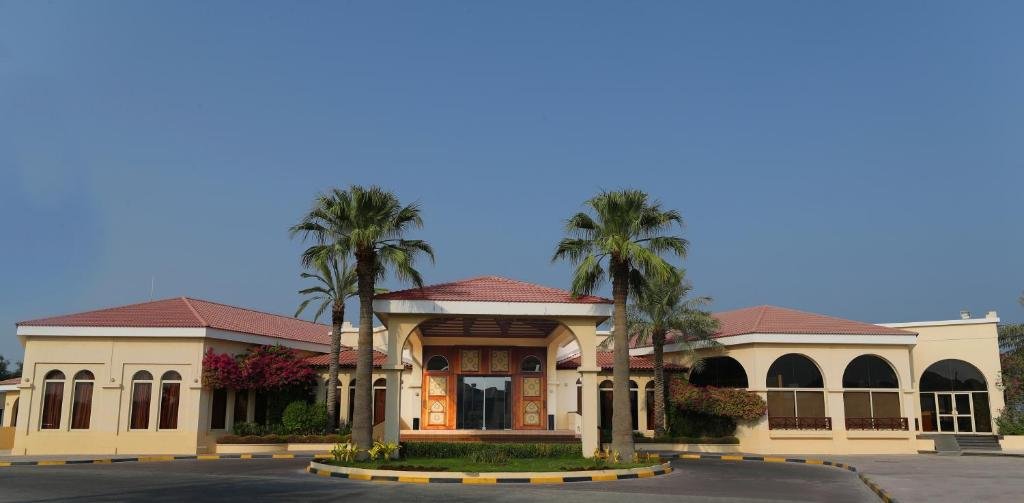 Al Bander Resort