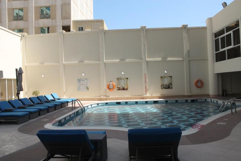 Al Safir Hotel Tower