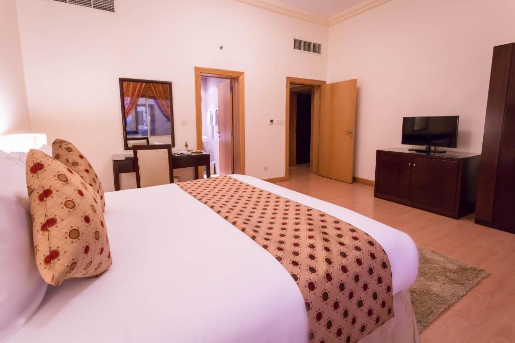 Al Safir Hotel Tower