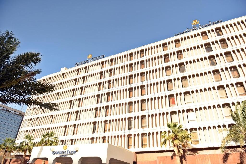 Golden Tulip Hotel Bahrain si Formula 1 Grand Prix Ticket