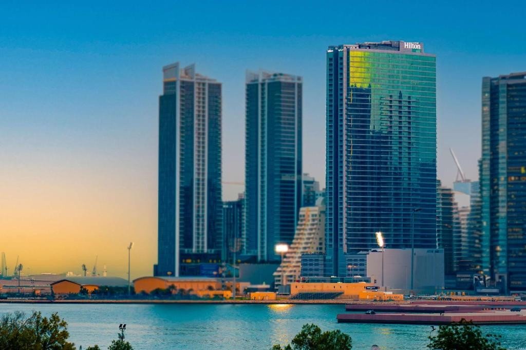 Hilton Juffair si Formula 1 Grand Prix Ticket