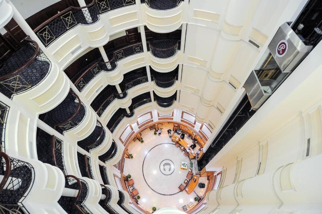 Ramee California Hotel