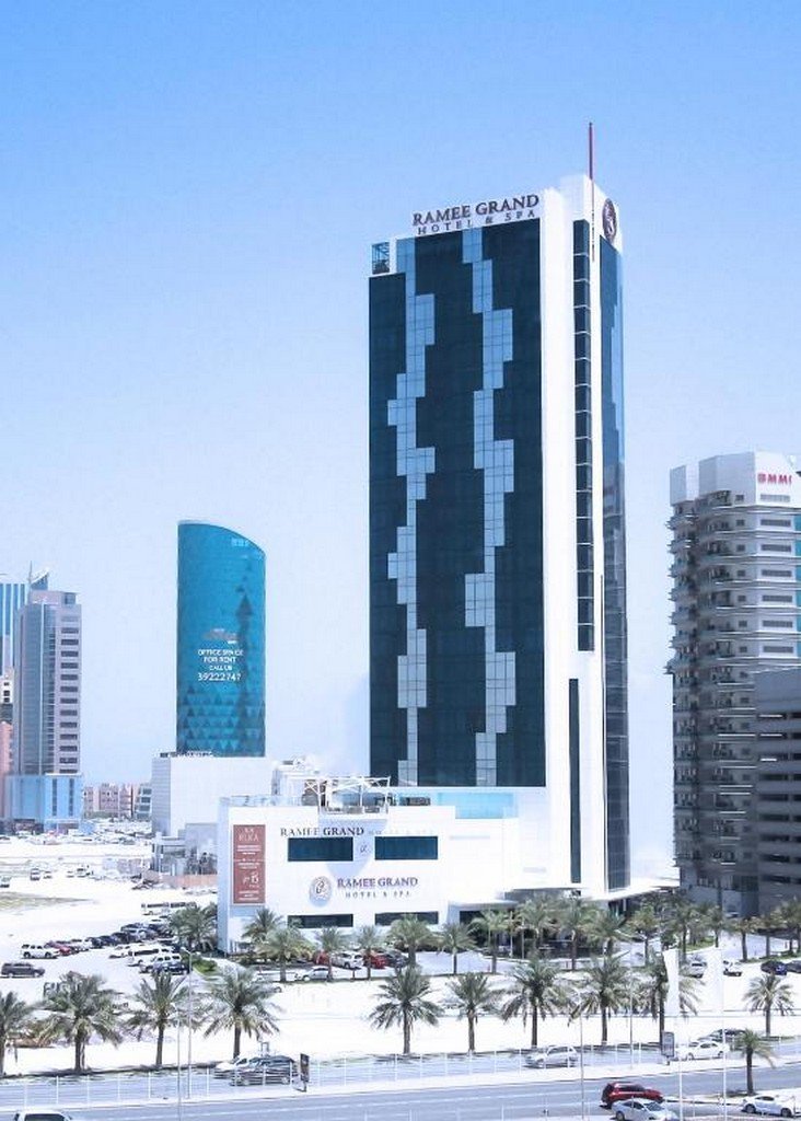 Ramee Grand Hotel & Spa si Formula 1 Grand Prix Ticket