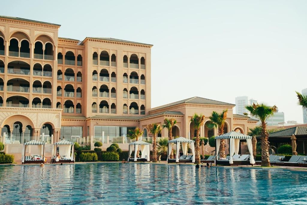 Royal Saray Resort Managed by Accor si Formula 1 Grand Prix Ticket