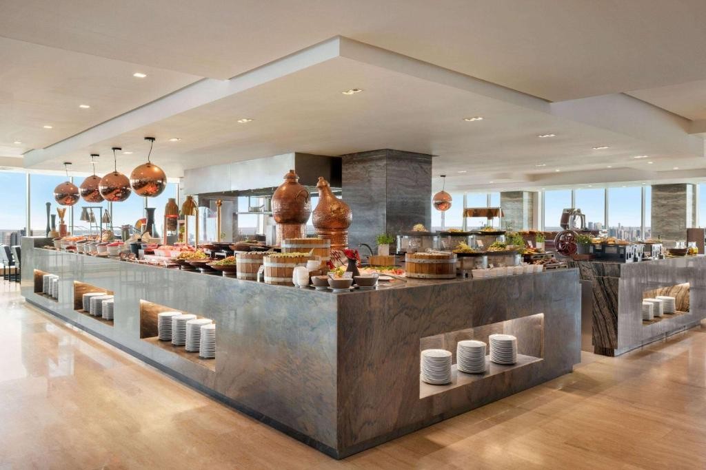 Wyndham Grand Bahrain Bay