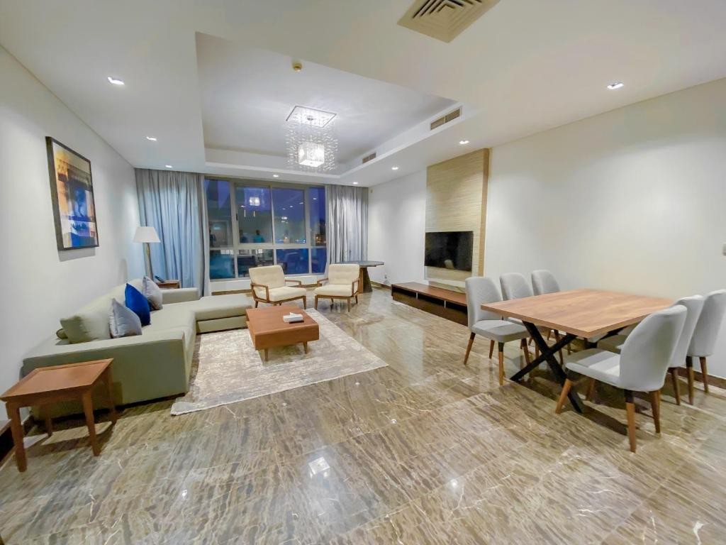 Dragon Hotel & Resort, Amwaj Island