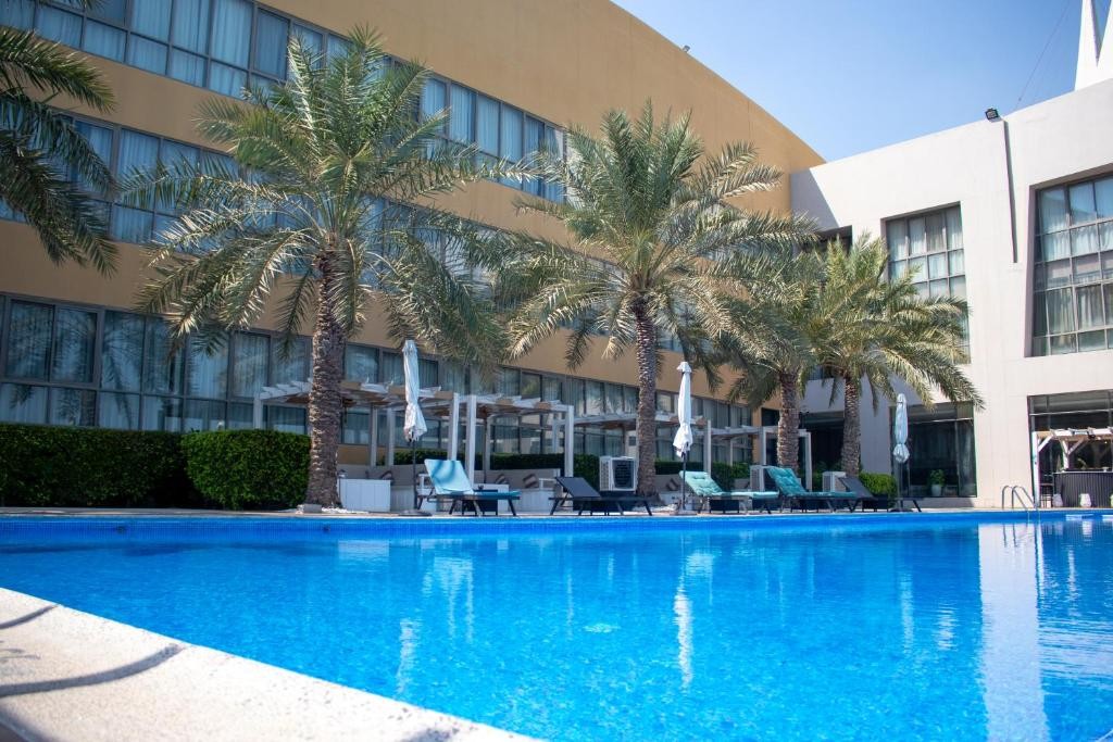Dragon Hotel & Resort, Amwaj Island