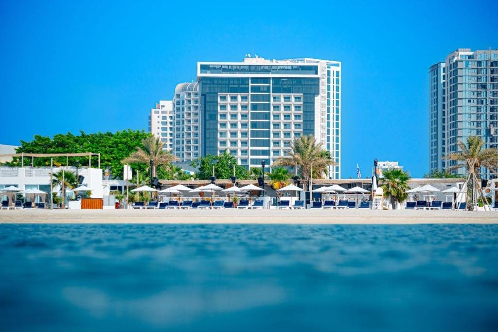 Solymar Hotel si Formula 1 Grand Prix Ticket