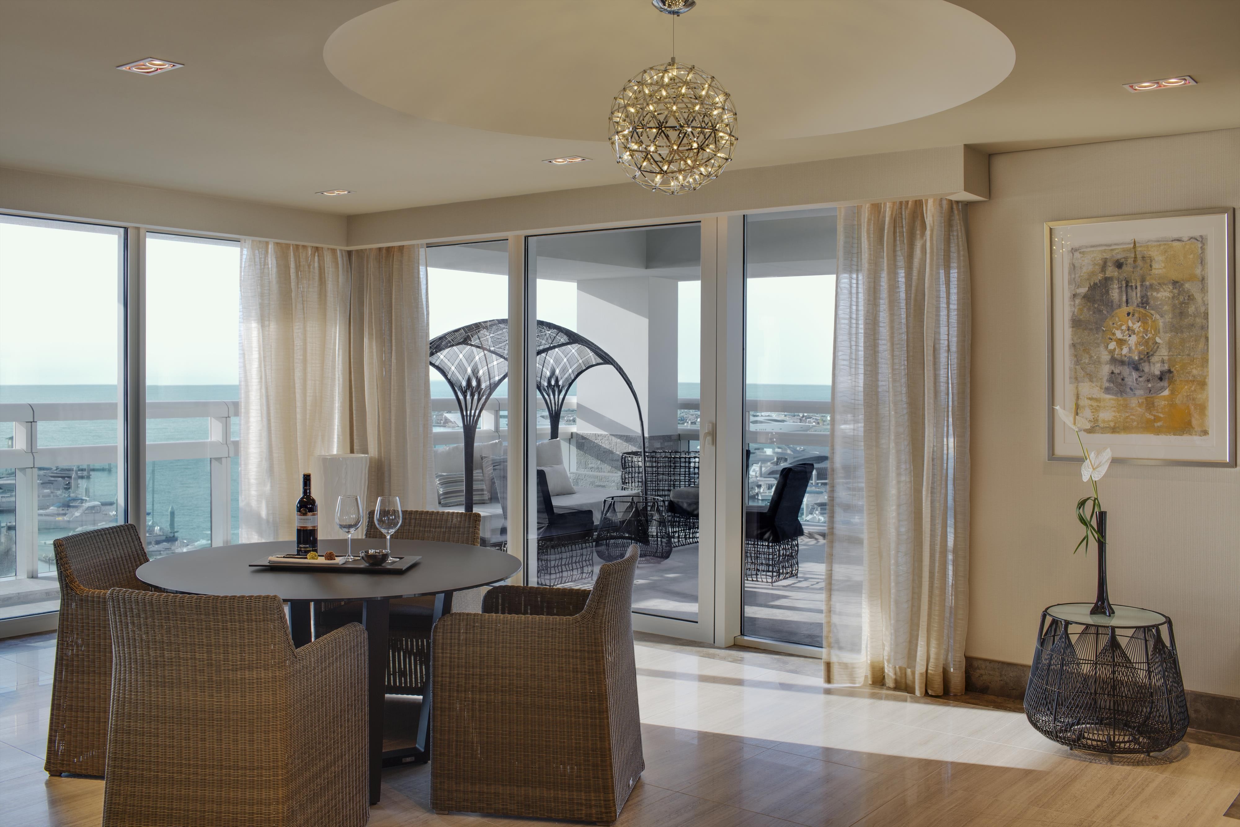 The Art Hotel & Resort 15