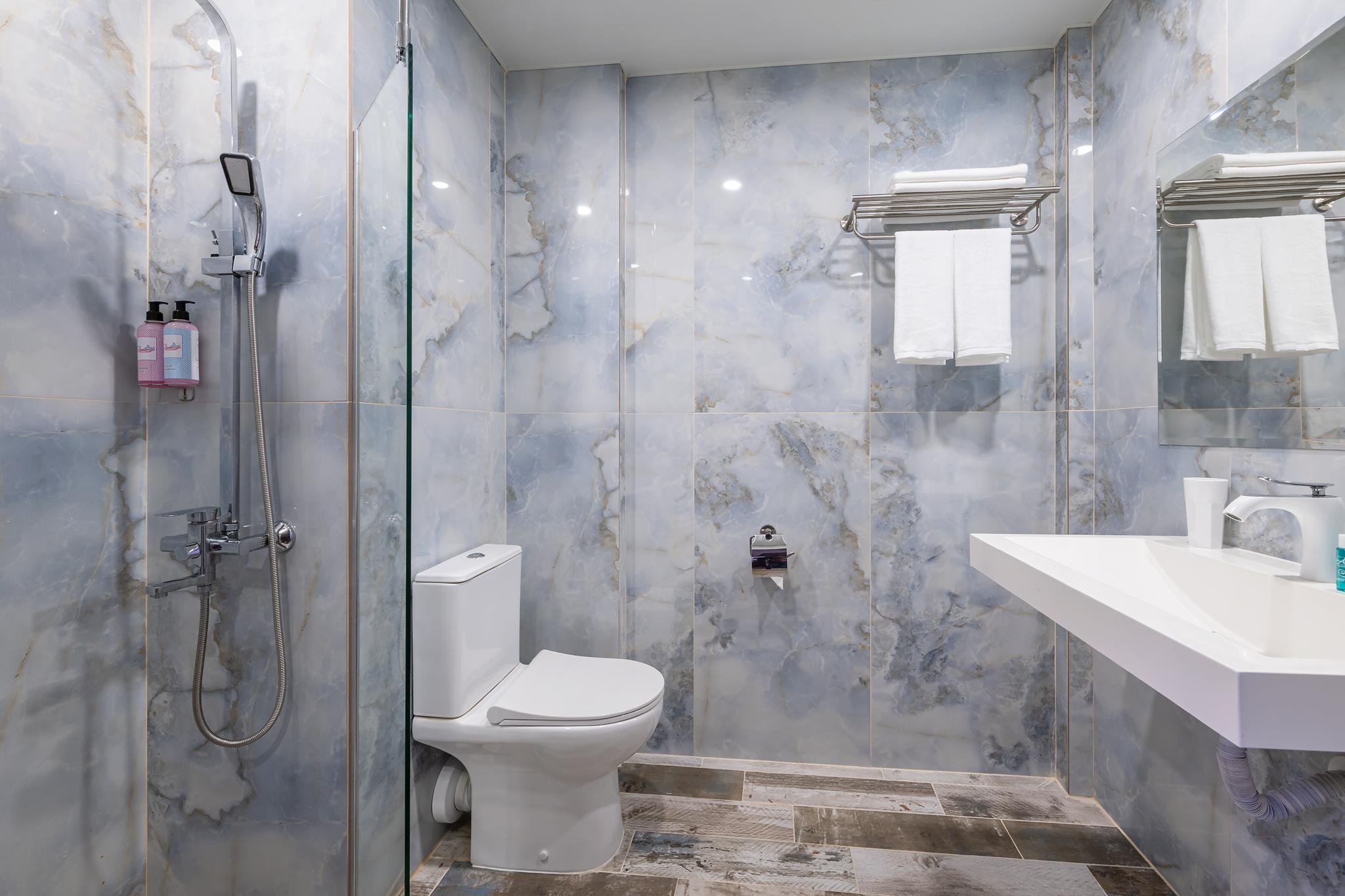 Flamingo Beach Hotel 9