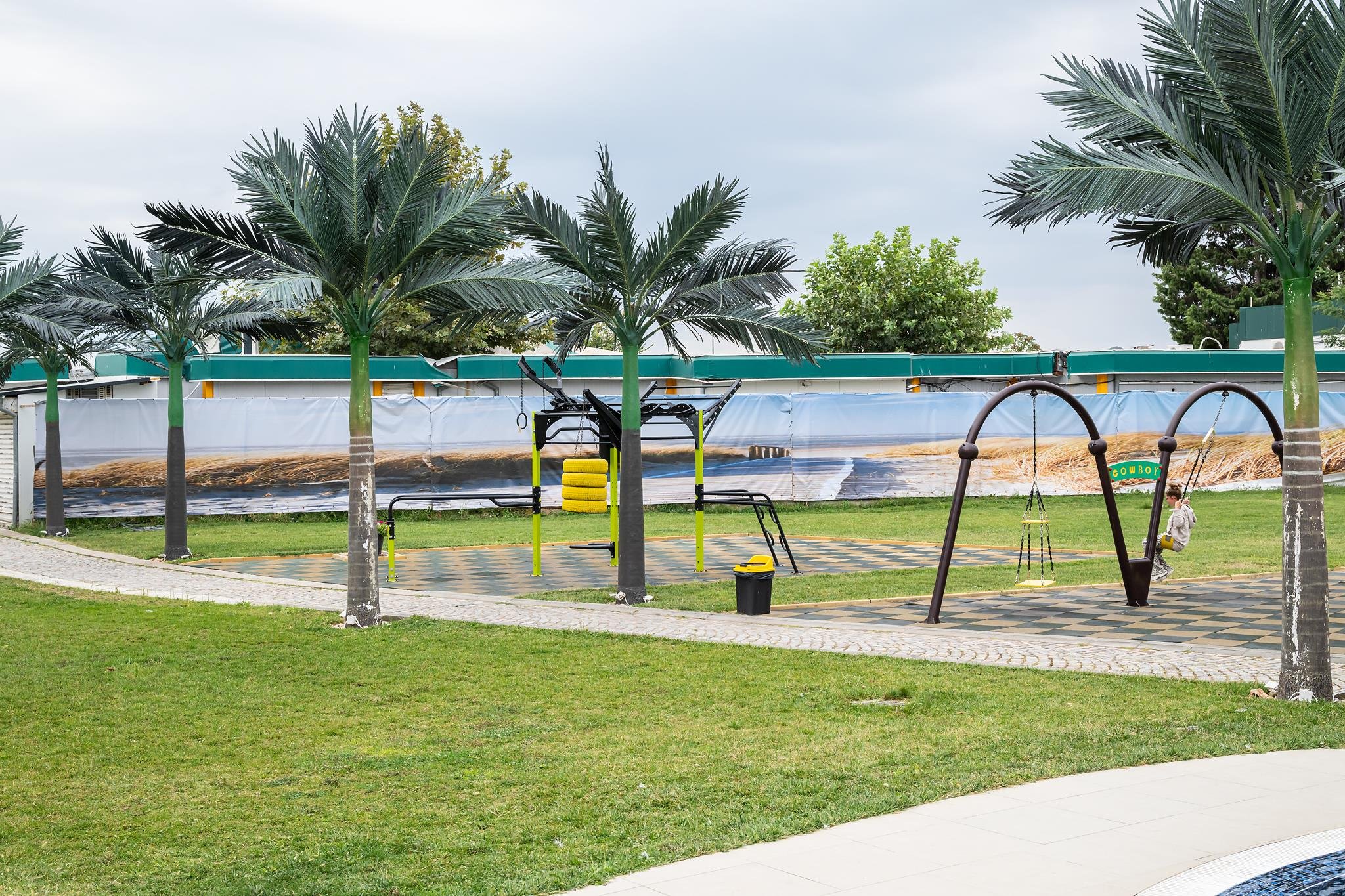 Flamingo Beach Hotel 17