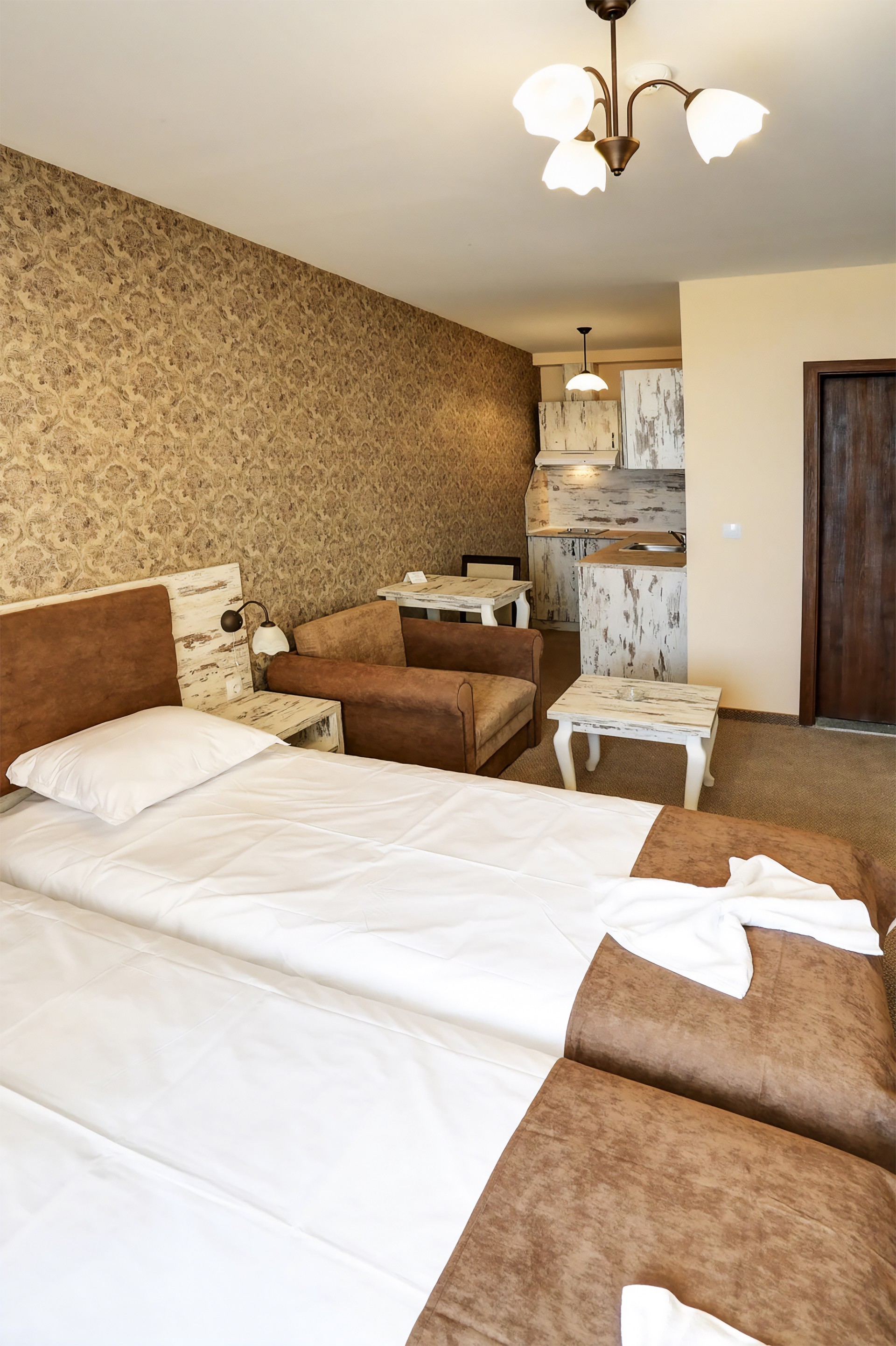 Paraiso Theopolis 10