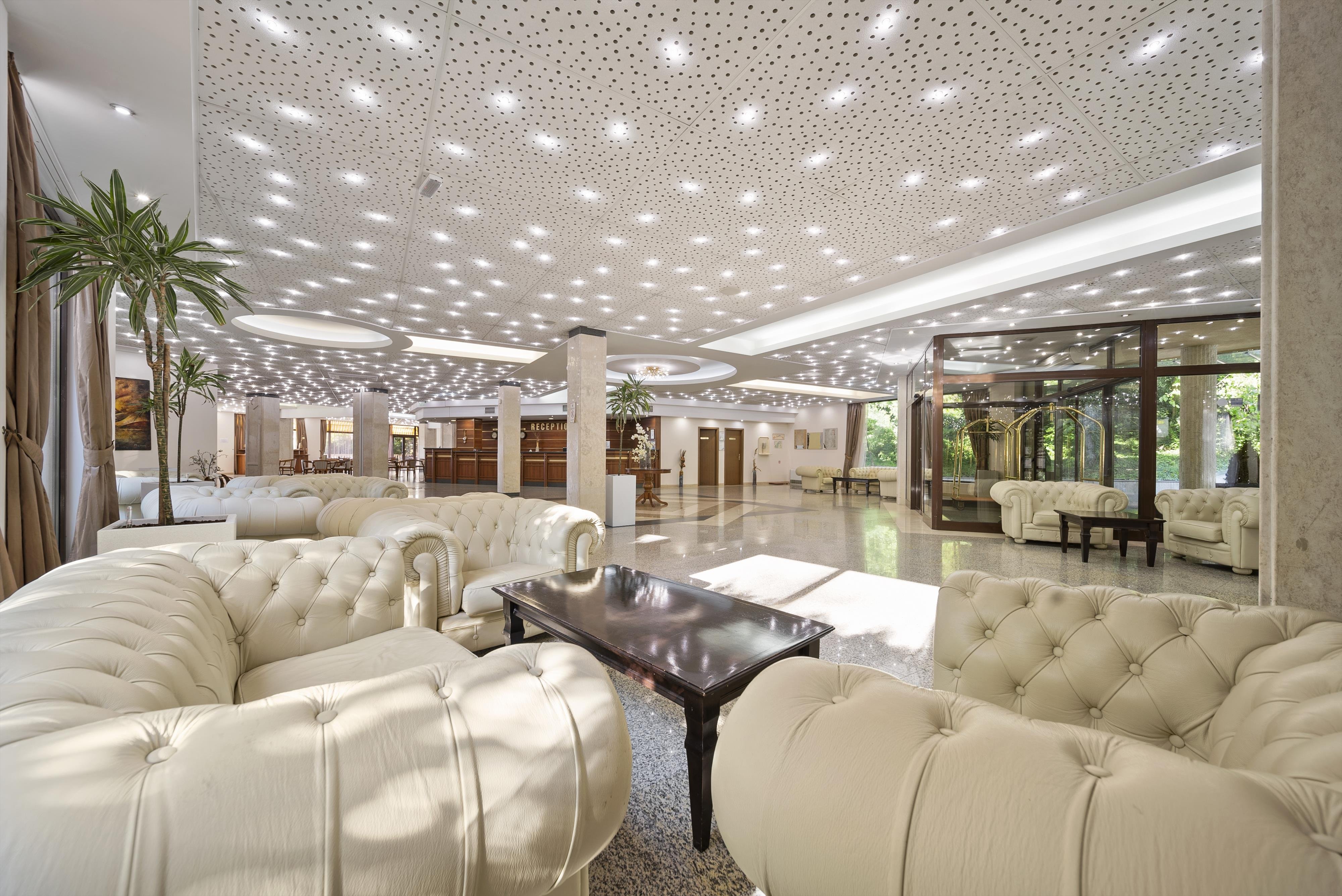 HVD Riviera Beach Hotel 18